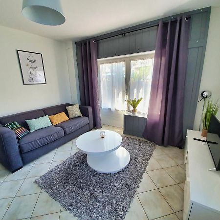 Idealement Situe, Spacieux Et Agreable, Parking Gratuit Et Classe 3 Etoiles 망드 외부 사진