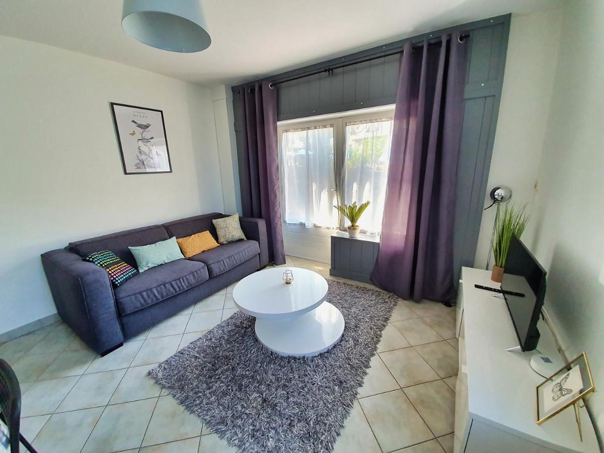 Idealement Situe, Spacieux Et Agreable, Parking Gratuit Et Classe 3 Etoiles 망드 외부 사진
