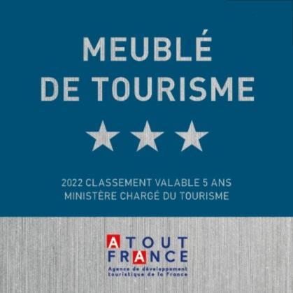 Idealement Situe, Spacieux Et Agreable, Parking Gratuit Et Classe 3 Etoiles 망드 외부 사진