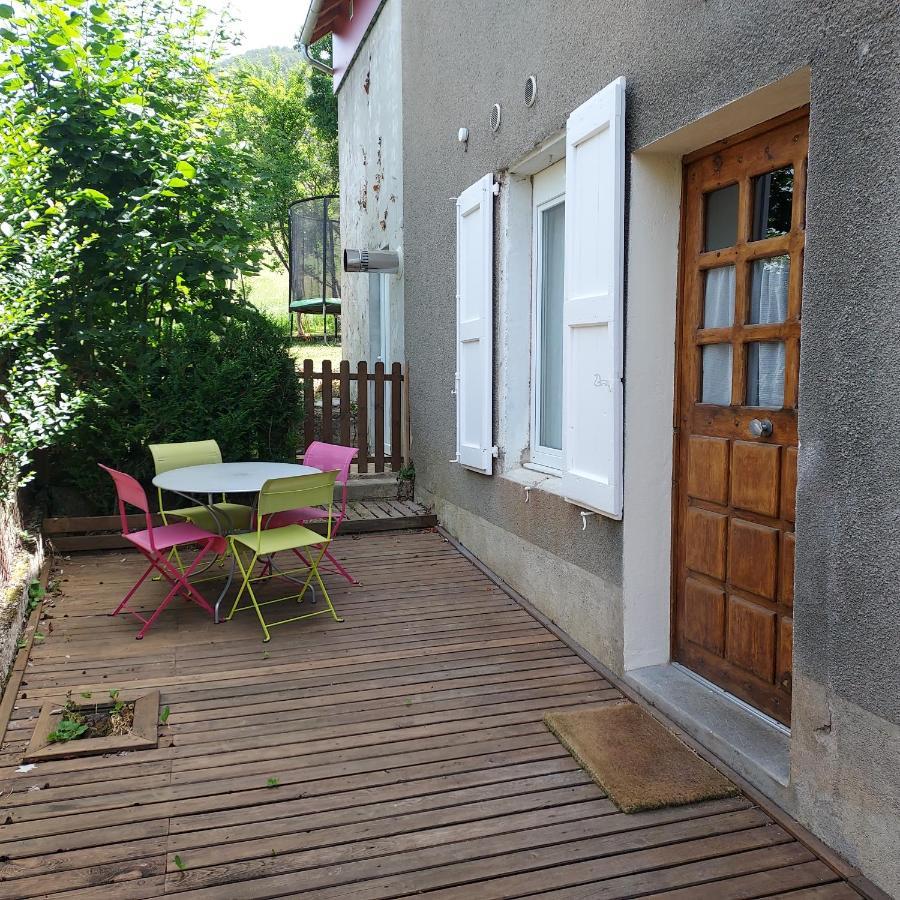 Idealement Situe, Spacieux Et Agreable, Parking Gratuit Et Classe 3 Etoiles 망드 외부 사진